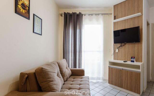 Apto em ótima localização a 100m da praia CSG305