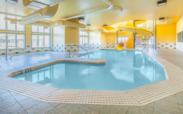 Super 8 by Wyndham Truro NS