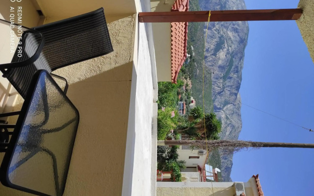 Smaragda Hotel
