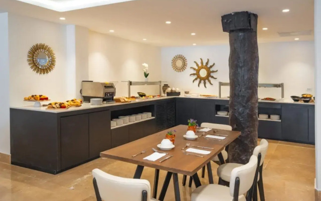 Eurostars Hacienda Vista Real Hotel