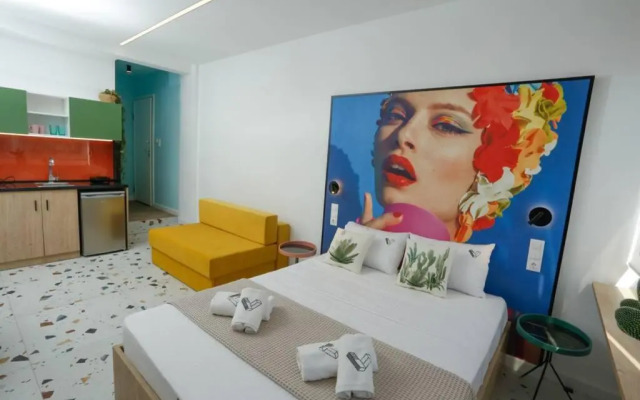 Valory #5 Aesthetic Stay