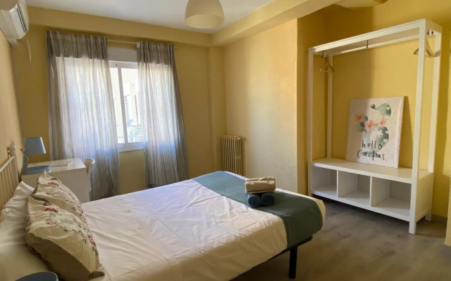 Apartamentos Dos Torres Frodo - Parking privado gratis