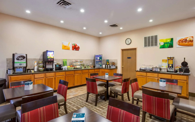 Quality Inn I-70 Near Kansas Speedway