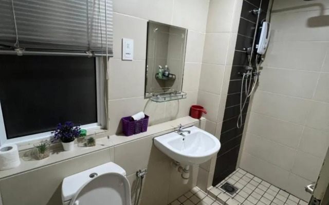 The Haven Lakeside Residence by Quadvanos