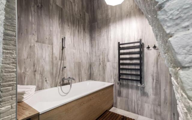#stayhere - Unique Spacious & Modern 2BDR Upscale Neighbourhood