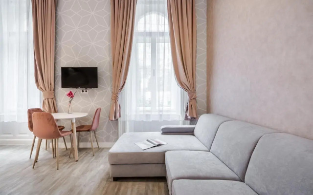 Lucky 50 Apartment