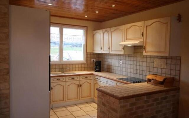 Gîte Fontenoy-le-Château, 3 pièces, 4 personnes - FR-1-589-69