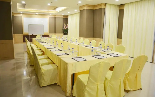 Nagoya Hill Hotel Batam