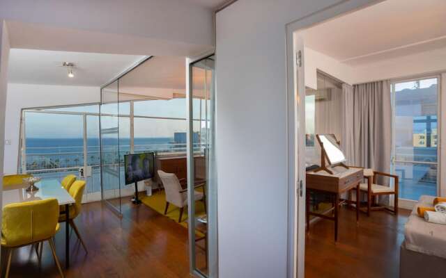 1-80 Collection 601 Penthouse