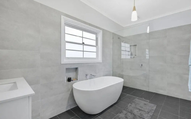 Waterview Beach House