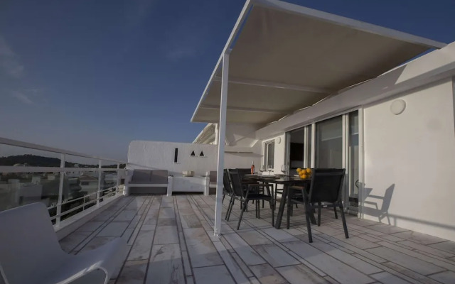 Luxury penthouse with stunning riviera view by GHH