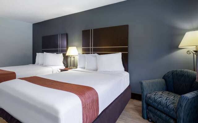 Travelodge by Wyndham Merrill