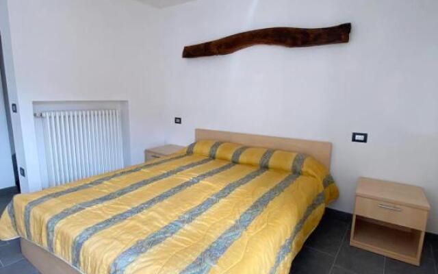 Independent Stone House with Lake View