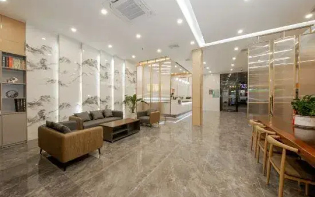 Elong Me Anlai Hotel (Shanghai Jinshan Industrial Zone)