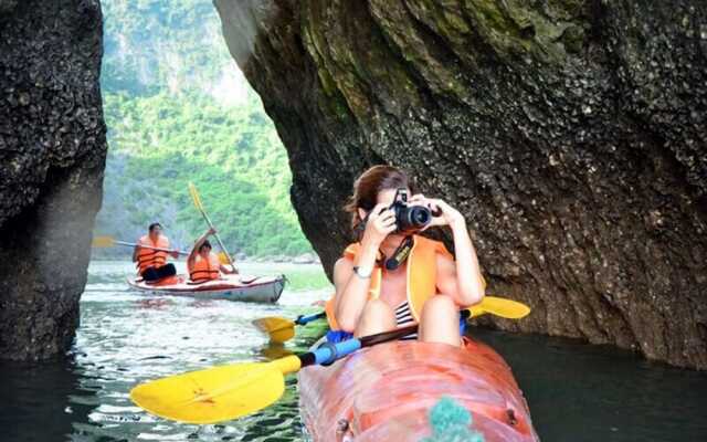 Halong Aquamarine Cruise