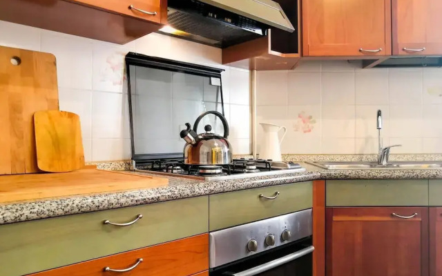 JOIVY Wooden Guerrini Apartment