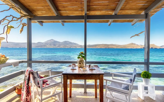 Kalimera & Apoplous Boathouse