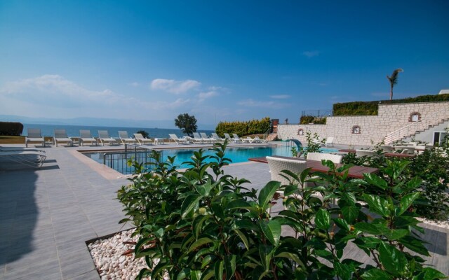 Life Point Boutique Hotel