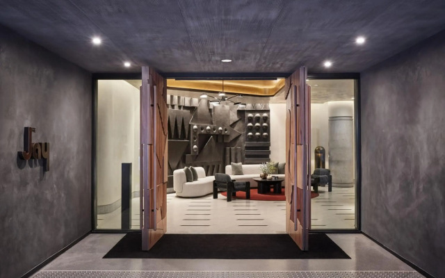 The Jay, Autograph Collection