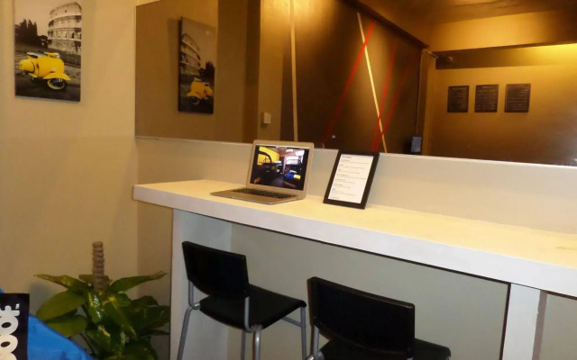 Olive Flashpackers - Hostel