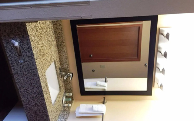 Super 8 by Wyndham Sturtevant/Racine