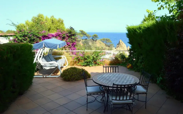 Blanca Paloma Holiday House