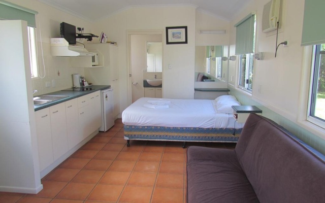 Atherton Halloran's Leisure Park – Guest Rooms – Atherton