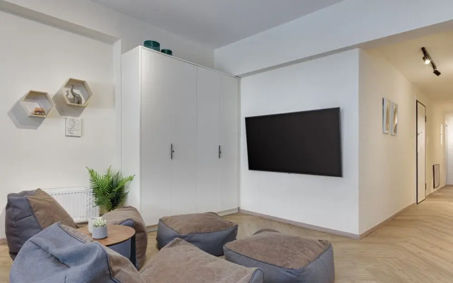 Acropolis Premium Residence