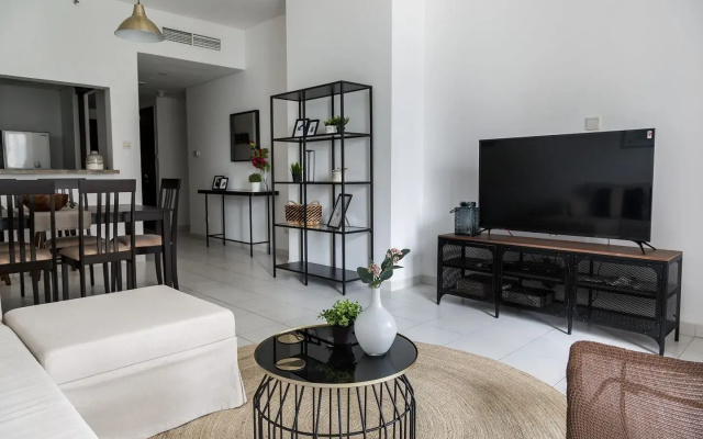 Luxury apartment with Dubai Marina views