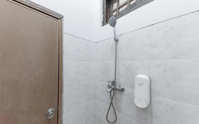 RedDoorz @ Ciliwung Street