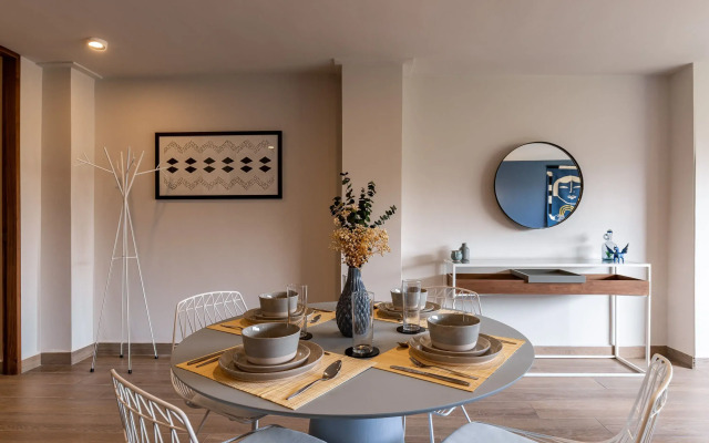 Casai Roma | 2BR | Vast Condo