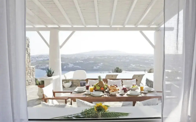 Aella Villa