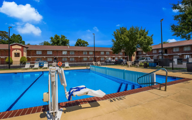 Quality Inn & Suites Millville