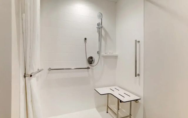 Holiday Inn Express Holly Springs Raleigh Area by IHG