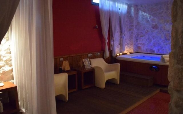 Hagiati Anastasiou Hotel & Spa