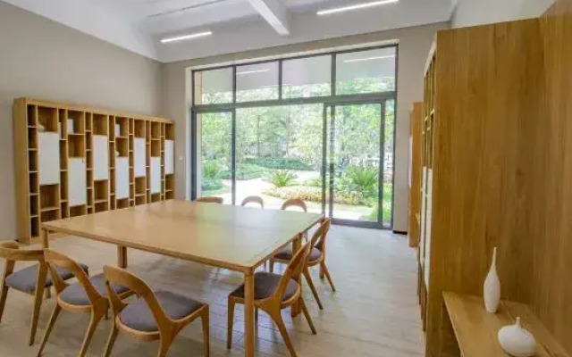 Jizhu Holiday Apartment (Hainan University City People's Hospital)