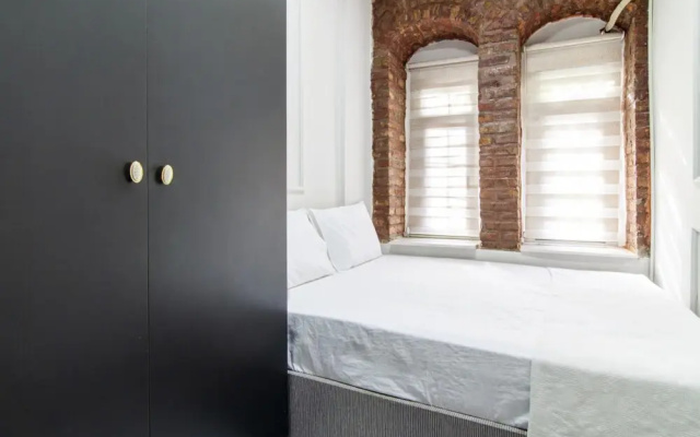 P2406 in Stanbul With 1 Bedrooms and 1 Bathrooms