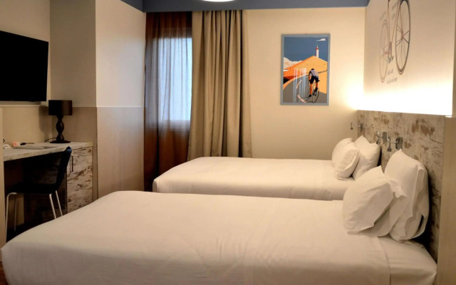 Nostalgia Hotel