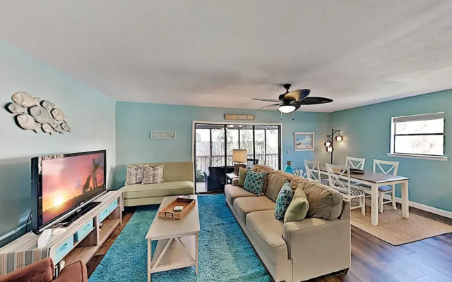 1982gulx 2 Bedroom Condo