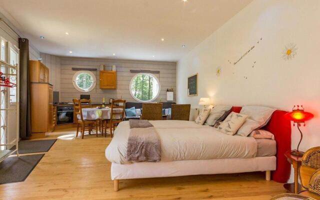 Gîte Plesse, 1 pièce, 2 personnes - FR-1-306-835