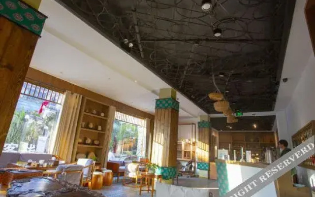 Enshi love Qingjiang hotel(Tujia daughter City store)