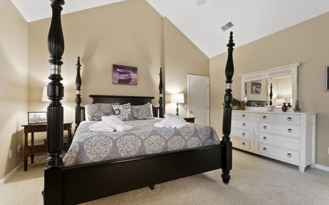 Southern Soleil 5 Bedroom Holiday Home