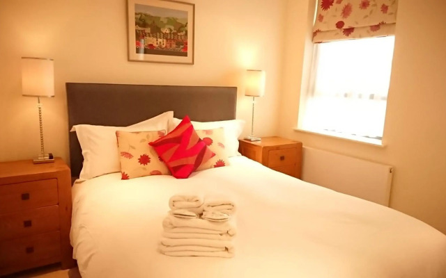 Violet Bank Apartment New Town