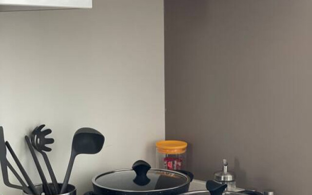 bati: 307 · Studio Apartment near Mall of Istanbul
