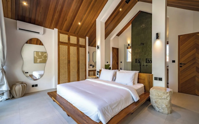 Uluwatu Surf Sanctuary Villa – Guest Rooms – Pecatu