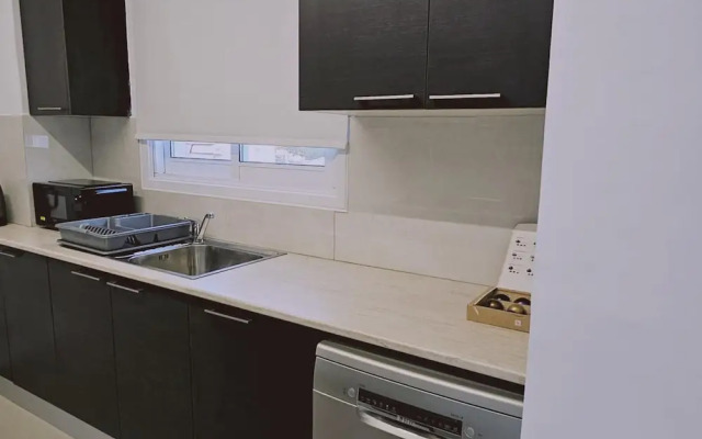104 NIC - 303 Stay Cosmo City Suite