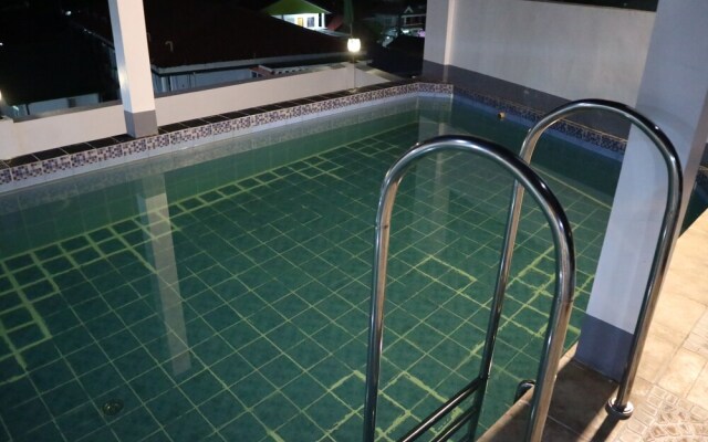 Endless Summer Hotel