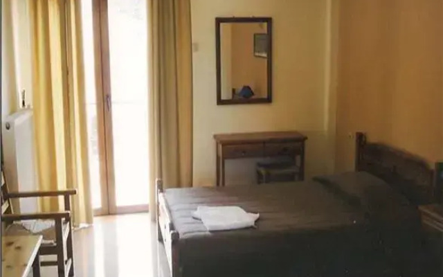 Izela Hotel