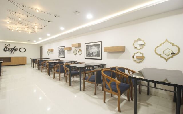 Hotel Ssr Grand