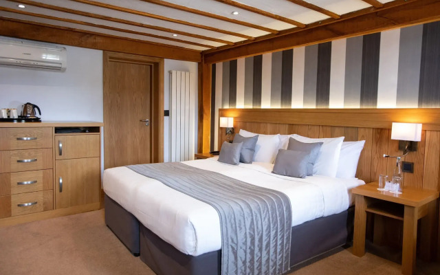 Tewinbury Farm Hotel